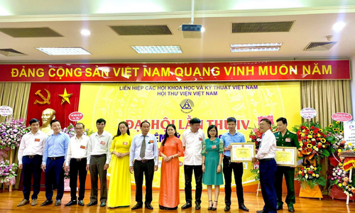 IDT Vietnam tham dư dai hoi hoi thu vien Viet nam nhiem khi 2022 - 2027