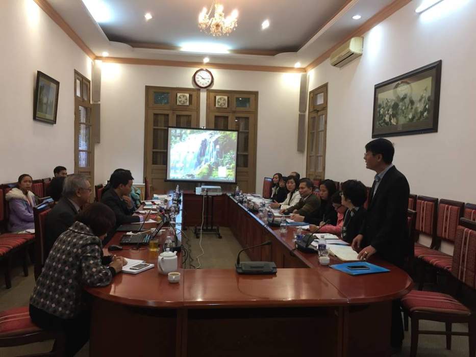 IDT and OCLC visit and work at the National Library of Vietnam