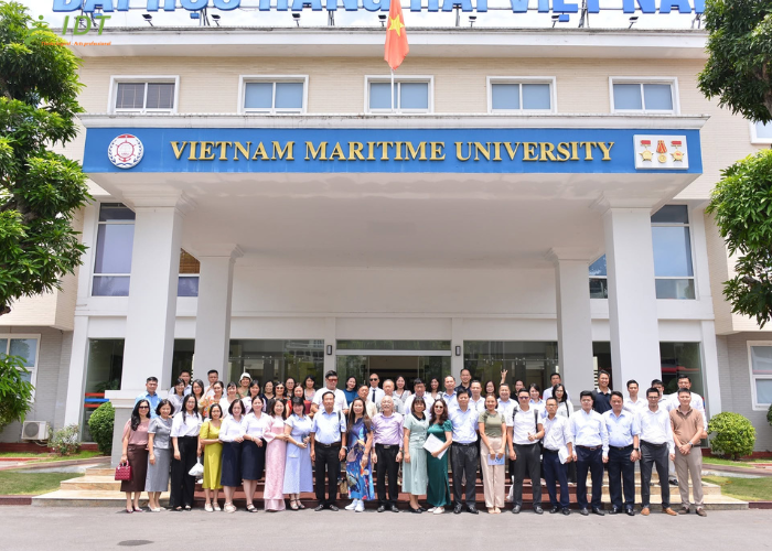 IDT VIETNAM THAM GIA HỘI THẢO “ĐỔI MỚI THƯ VIỆN ĐẠI HỌC, CAO ĐẲNG ĐÁP ỨNG YÊU CẦU CHUYỂN ĐỔI SỐ” 