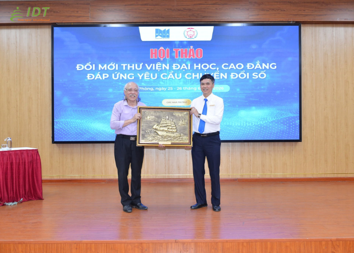 IDT VIETNAM THAM GIA HỘI THẢO “ĐỔI MỚI THƯ VIỆN ĐẠI HỌC, CAO ĐẲNG ĐÁP ỨNG YÊU CẦU CHUYỂN ĐỔI SỐ” 1 Khai Mac Hoi Thao