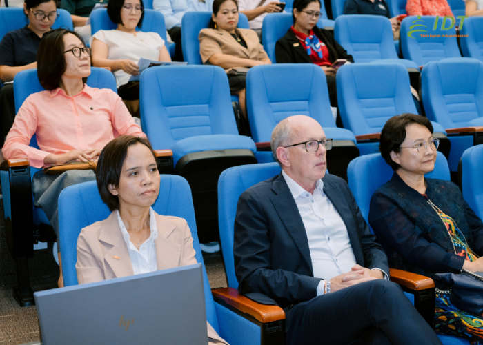 SỰ KIỆN OCLC ACADEMIC LIBRARY FORUM 2026 - KẾT NỐI TRI THỨC VÀ ĐỊNH HÌNH TƯƠNG LAI THƯ VIỆN HỌC THUẬT TRONG KỶ NGUYÊN AI 2 2